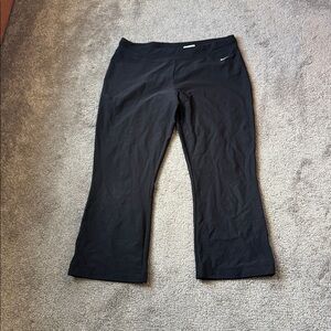 Nike Dri-Fit Pants SIZE L